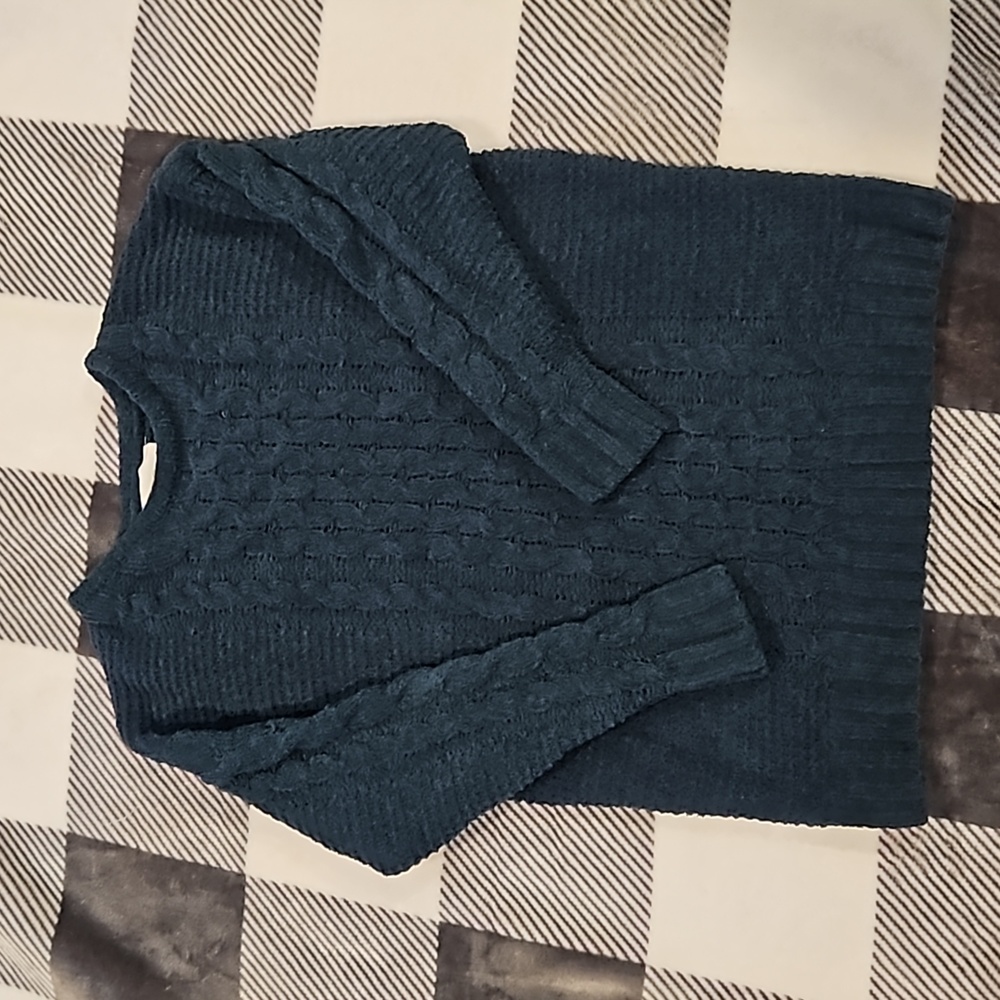 Jessica Simpson Blue Sweater